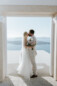 couple kissing