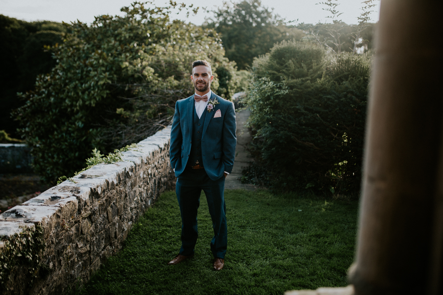 groom portrait