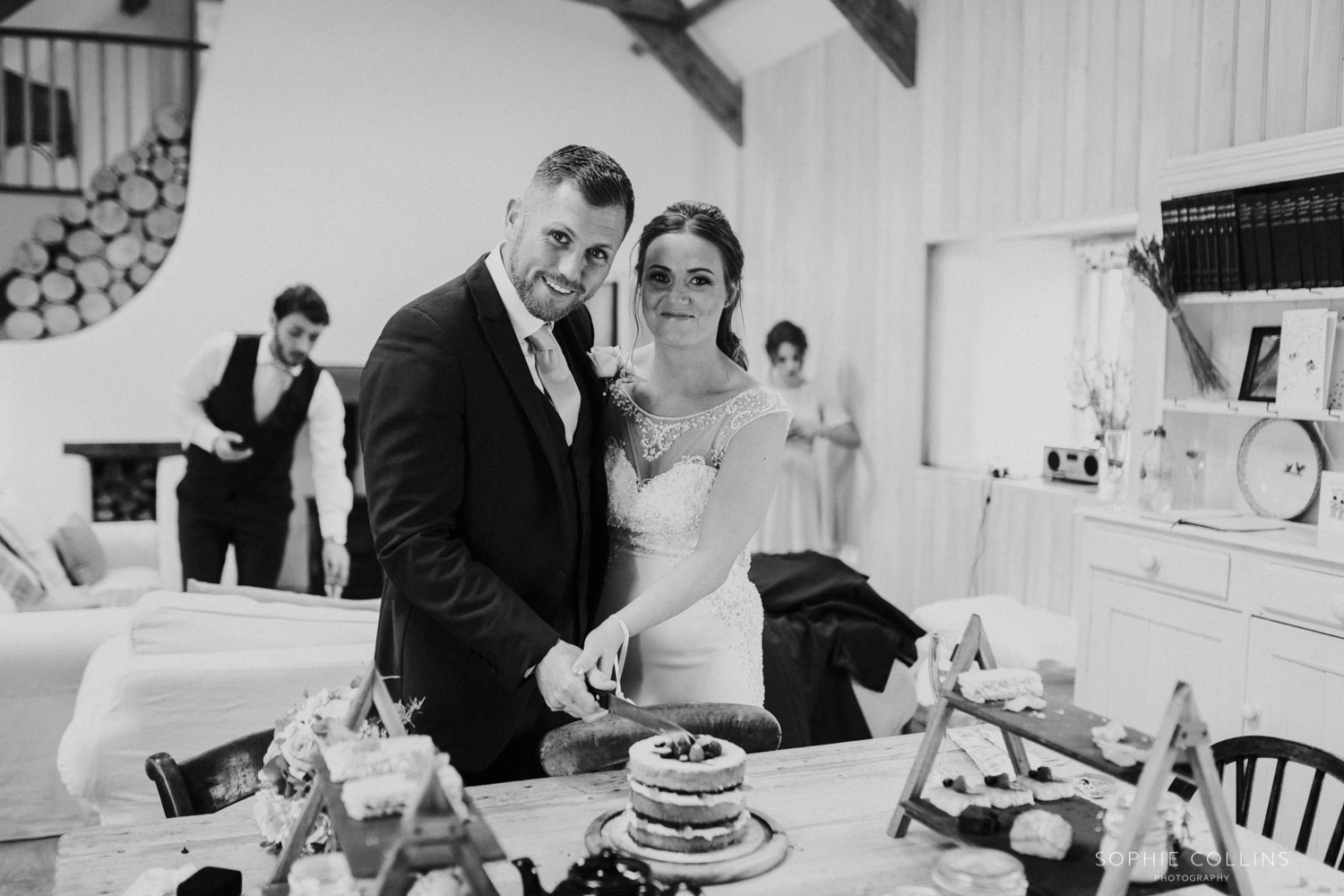 cutting the cake 