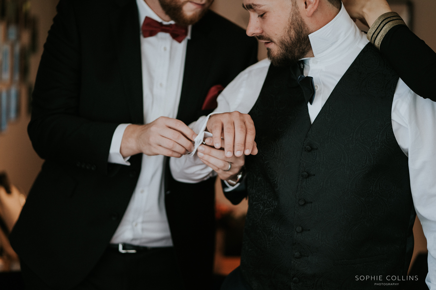 groomsmen getting ready