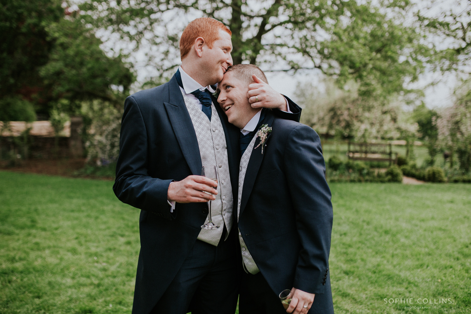 groom and best man 