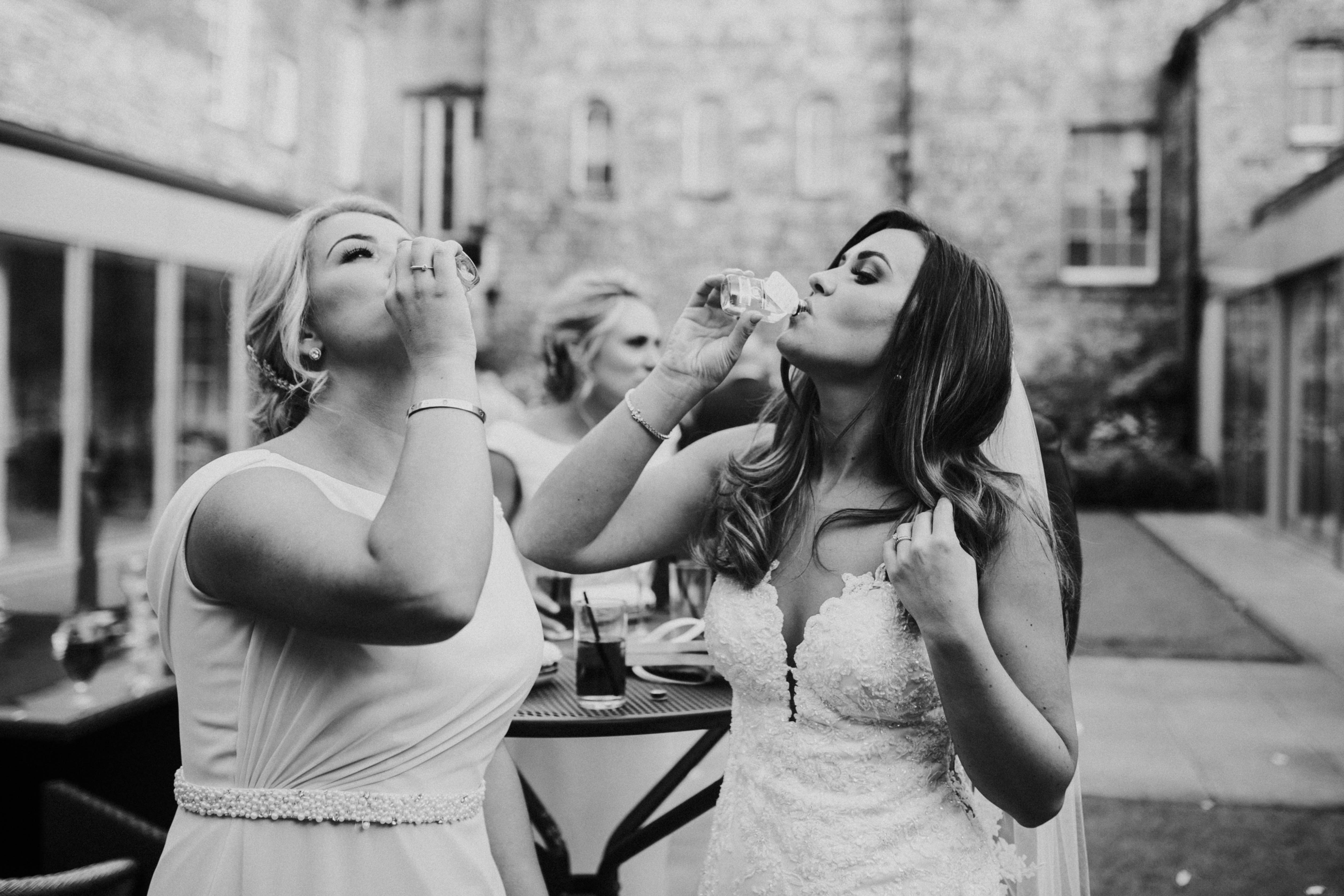 bride and maid of honour 