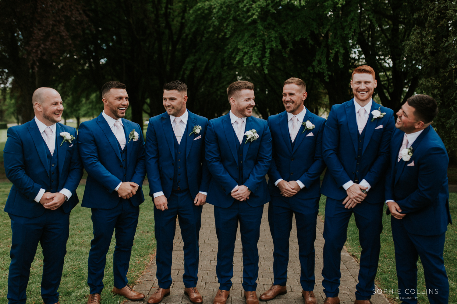 groomsmen 