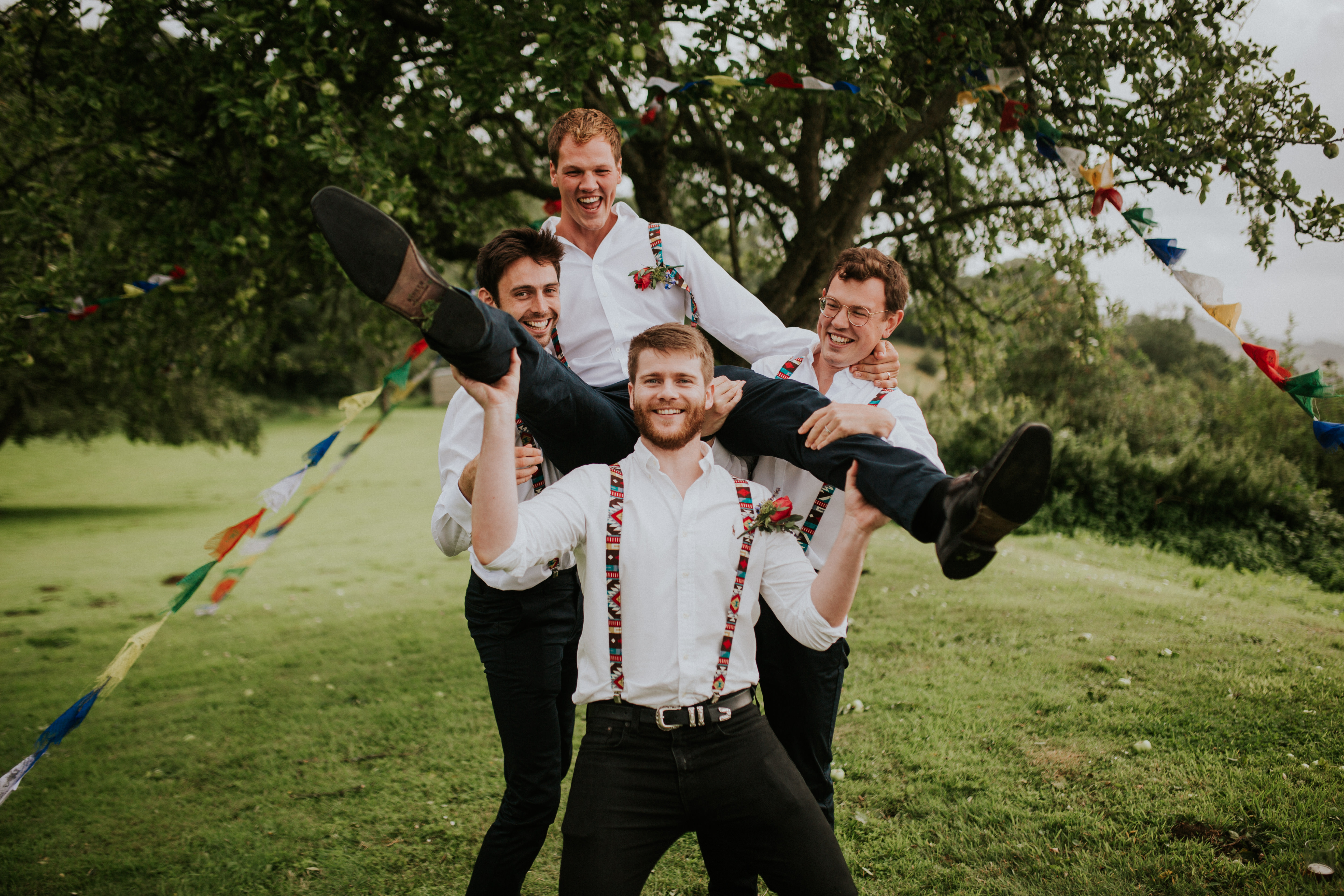 groomsmen 