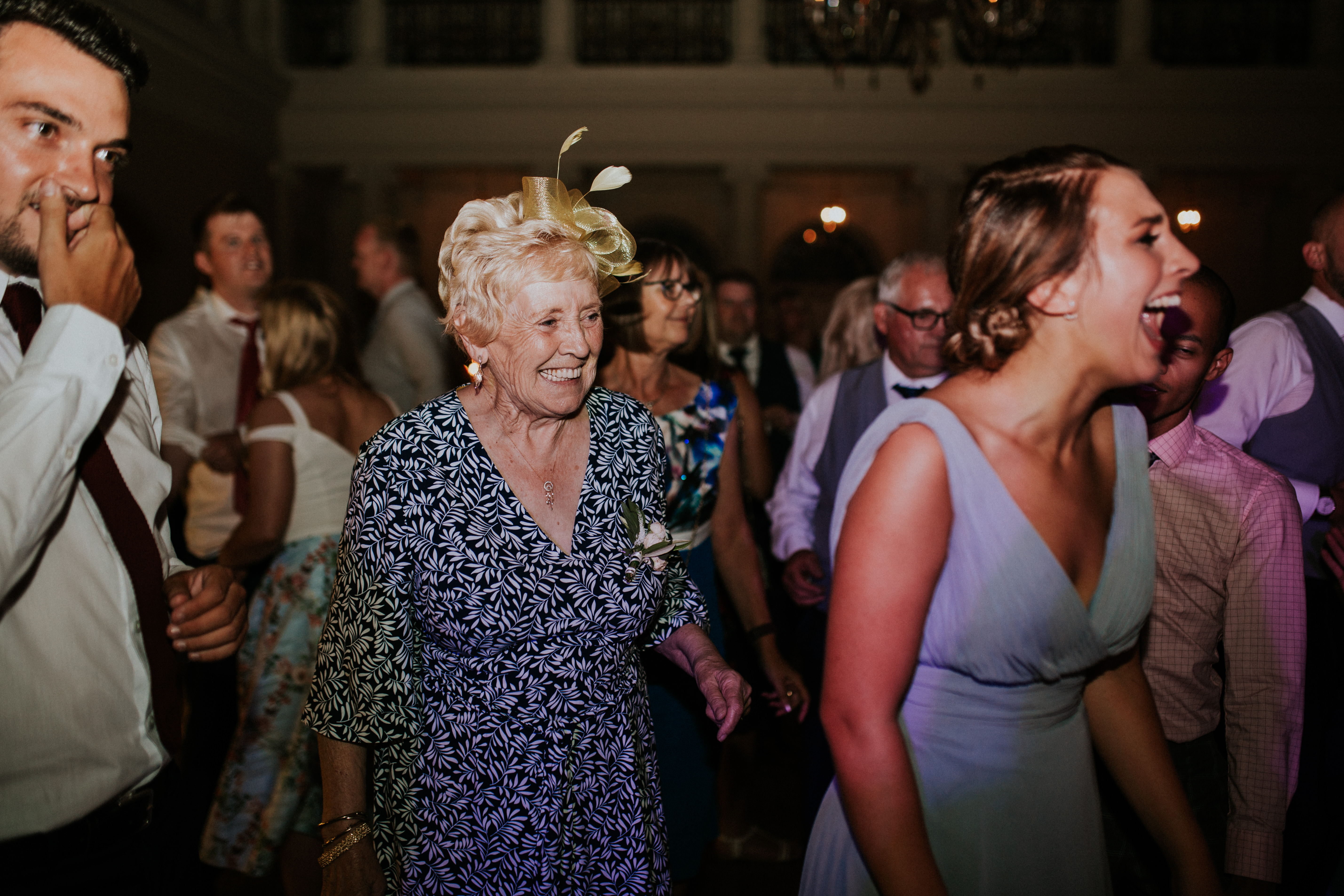 nan dancing 