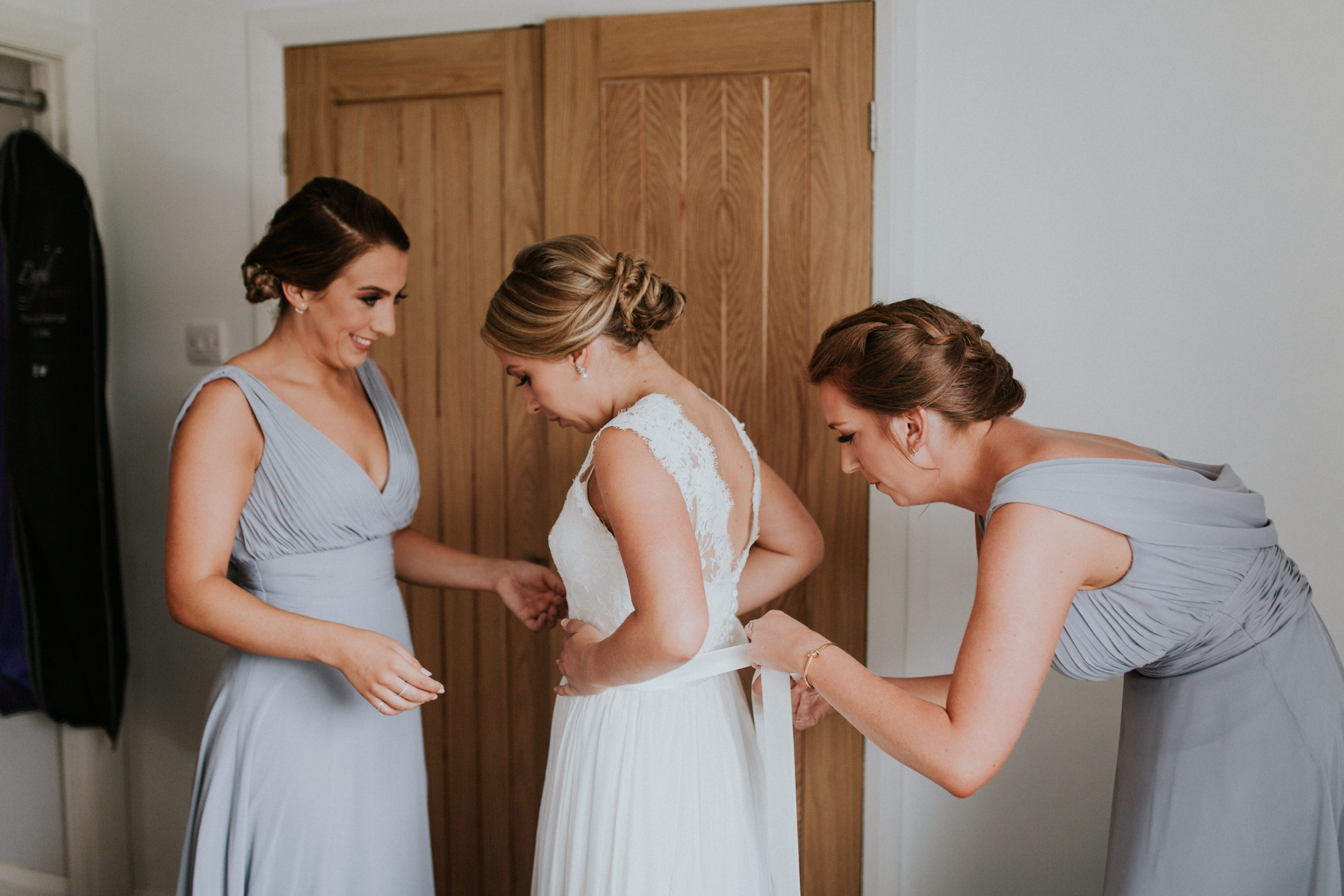 dressing the bride 