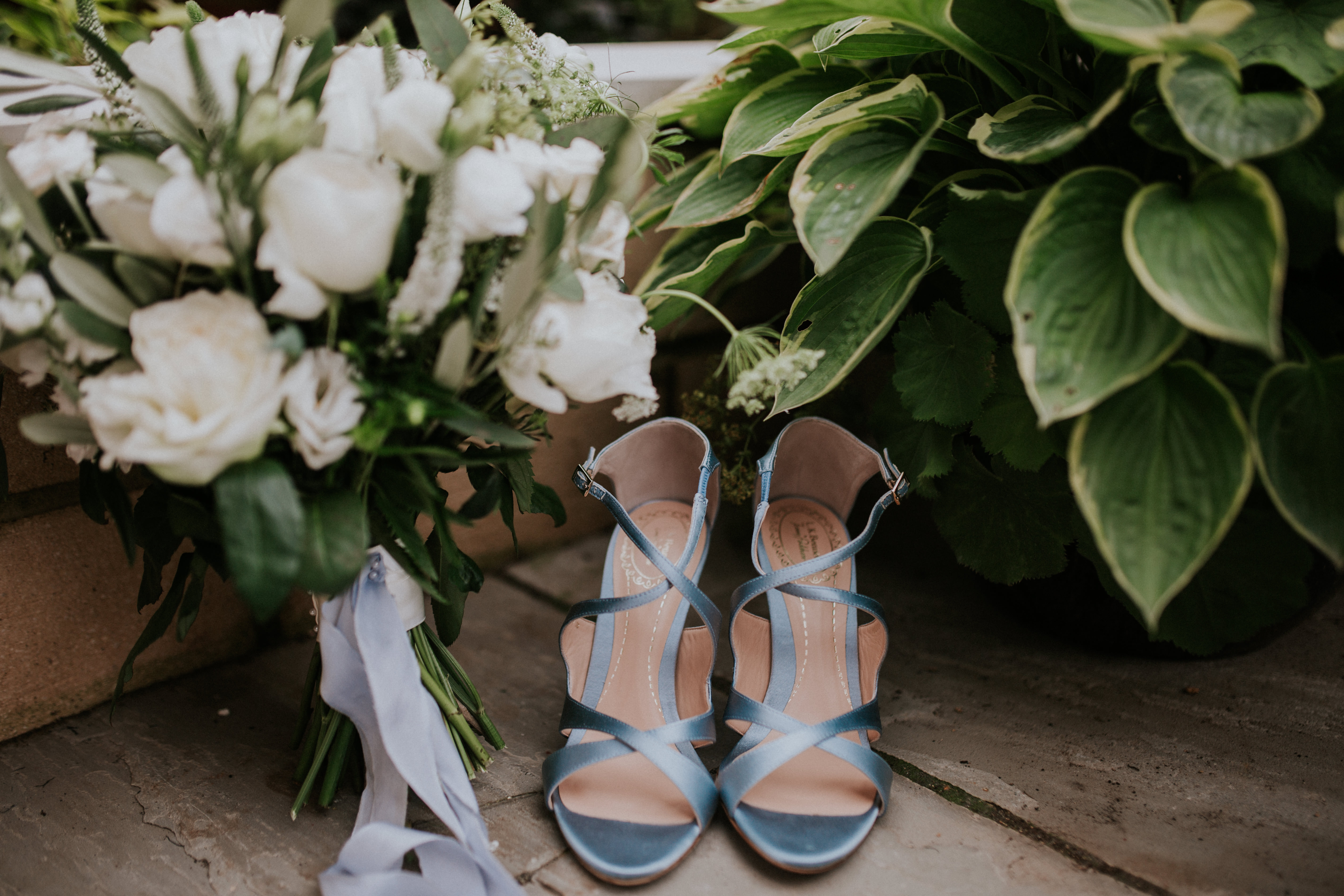 bride shoes and flowers 