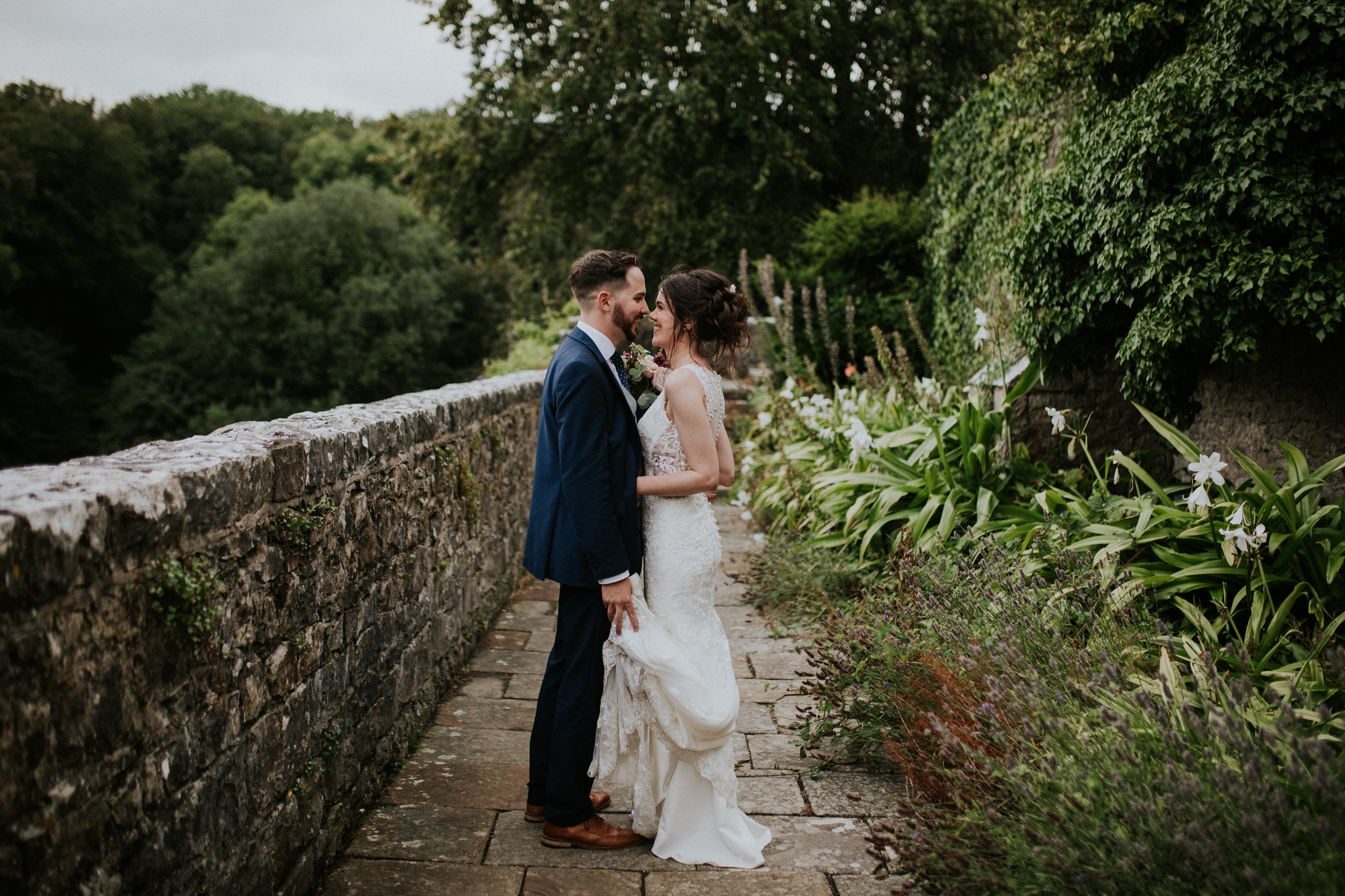 bride and groom portraits