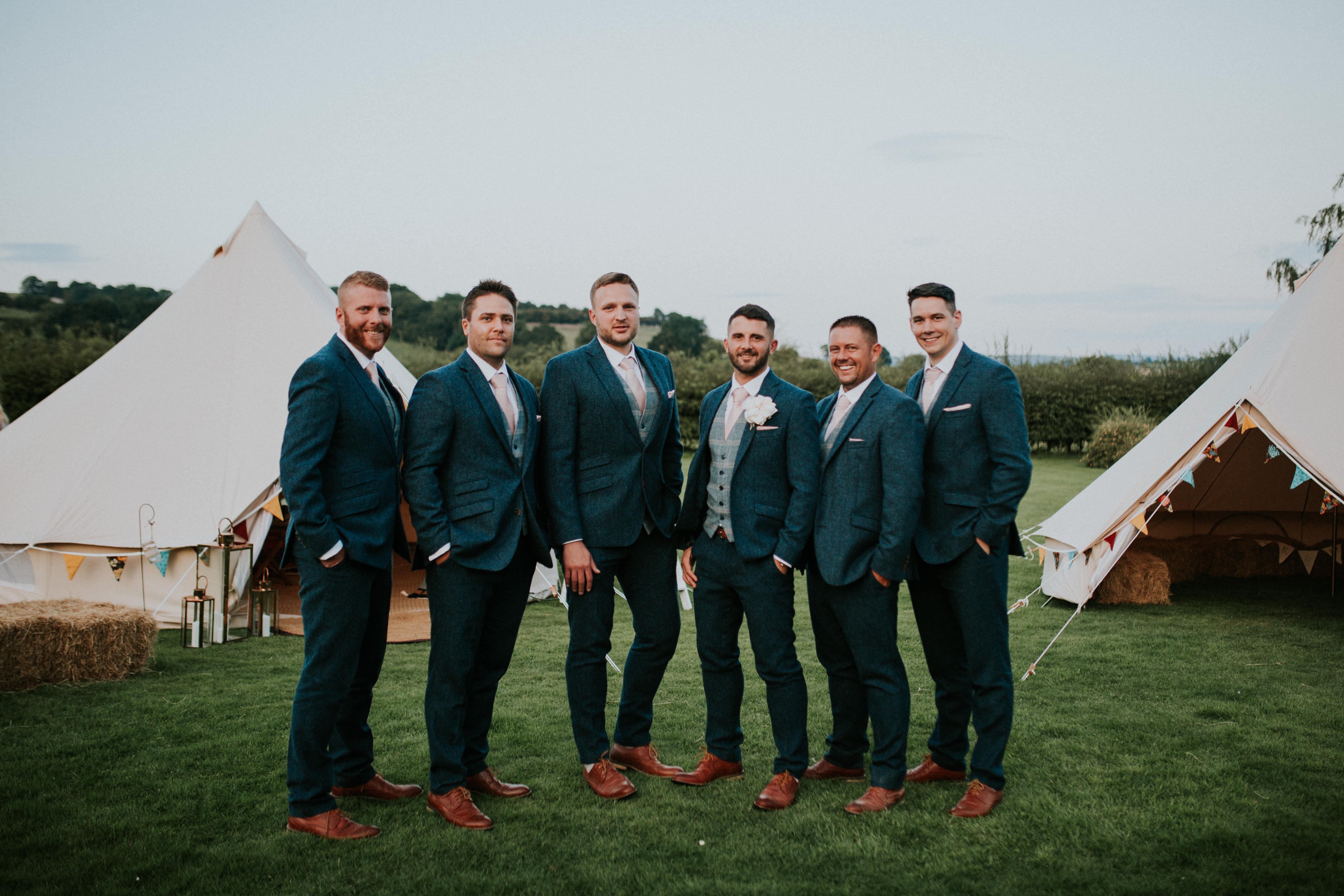 groomsmen 