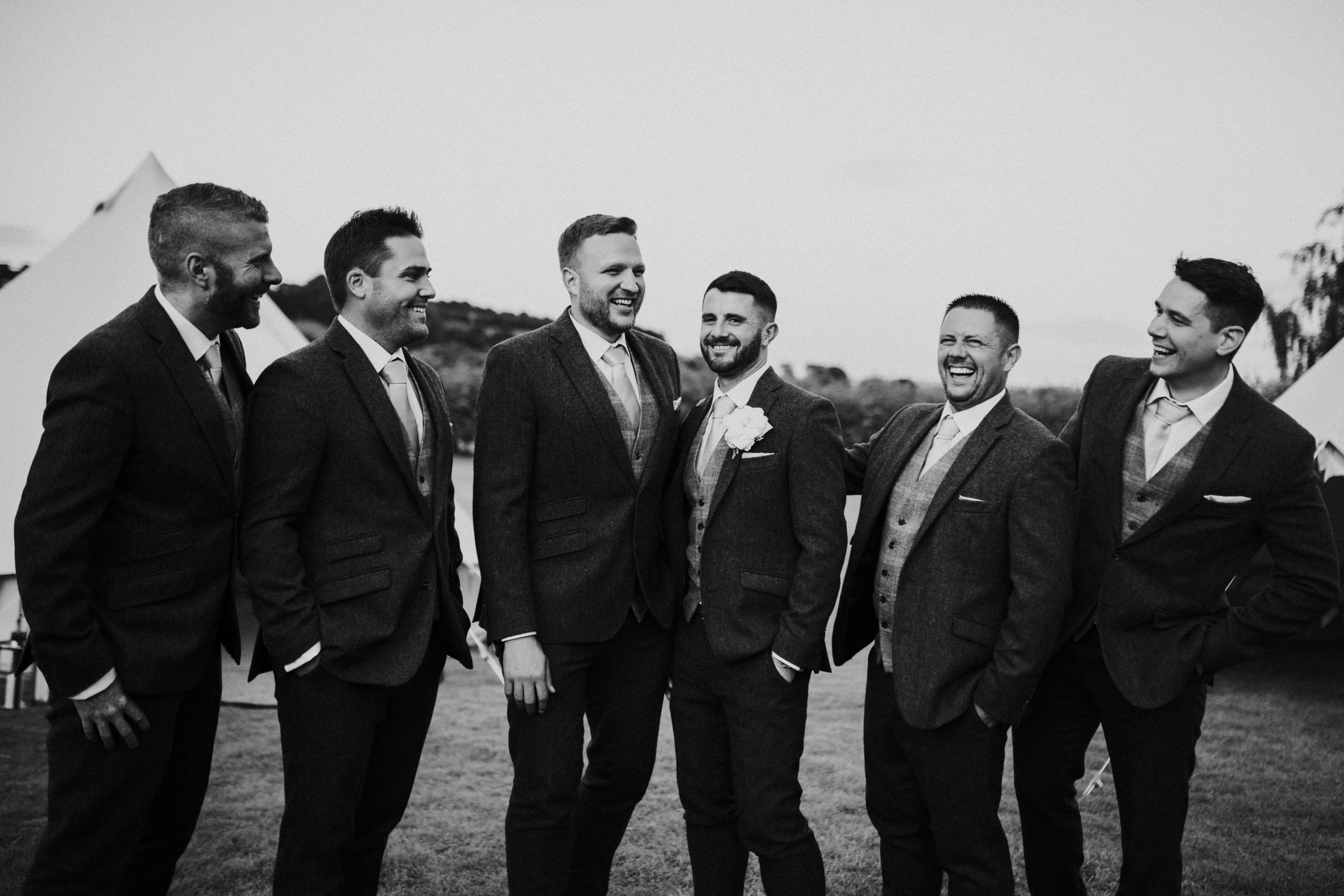 groomsmen 