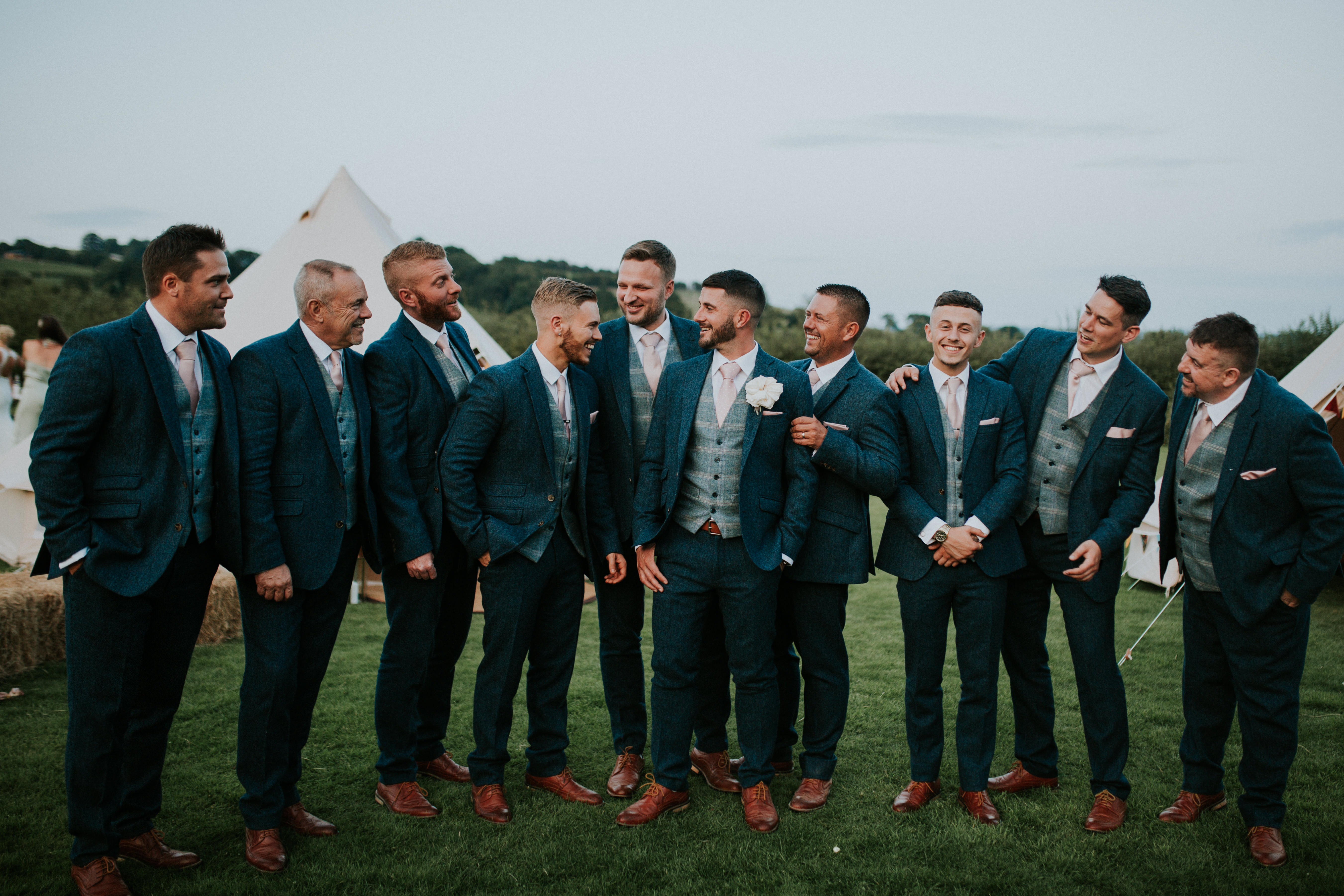 groomsmen 