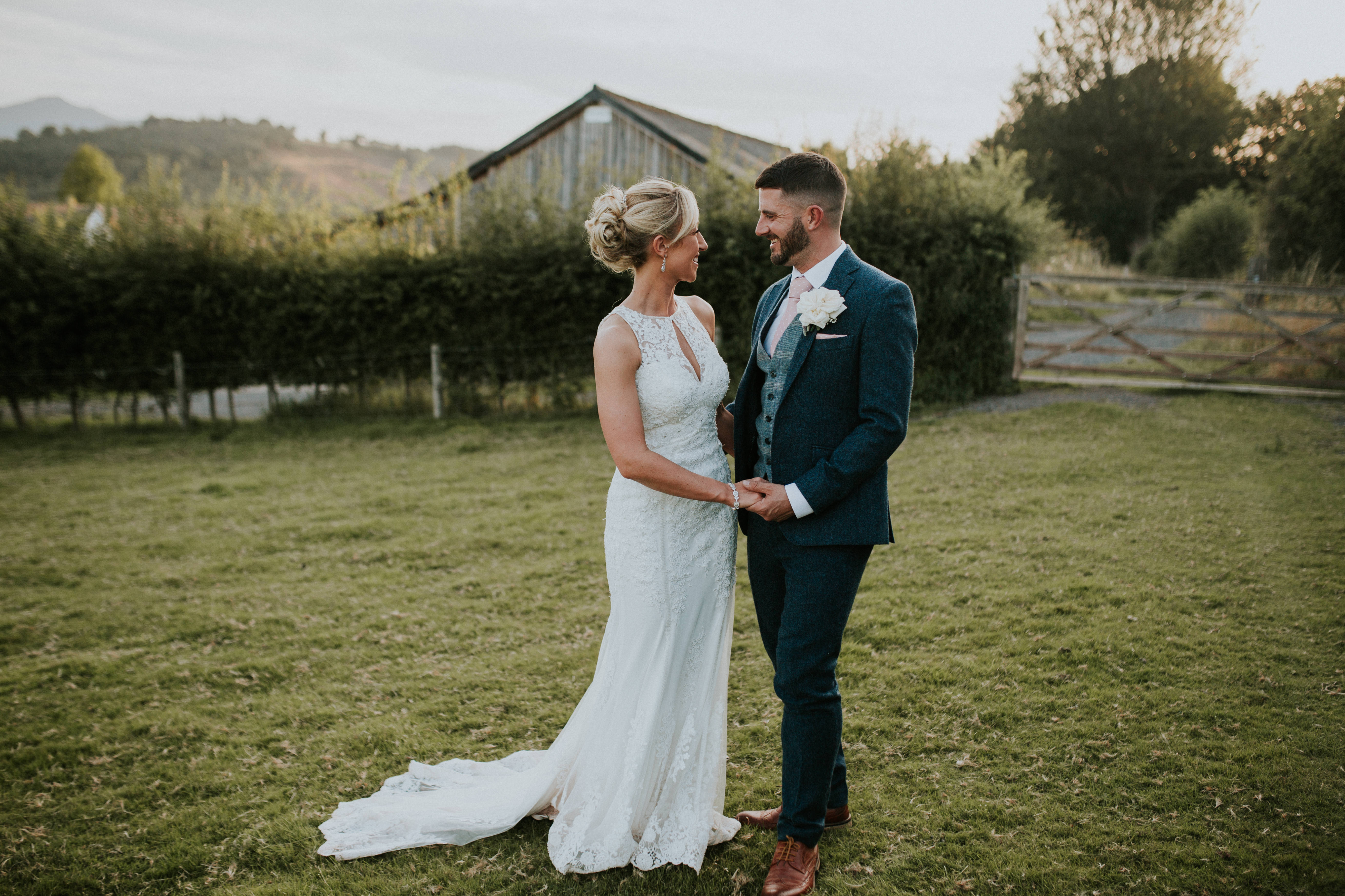 bride and groom portraits 