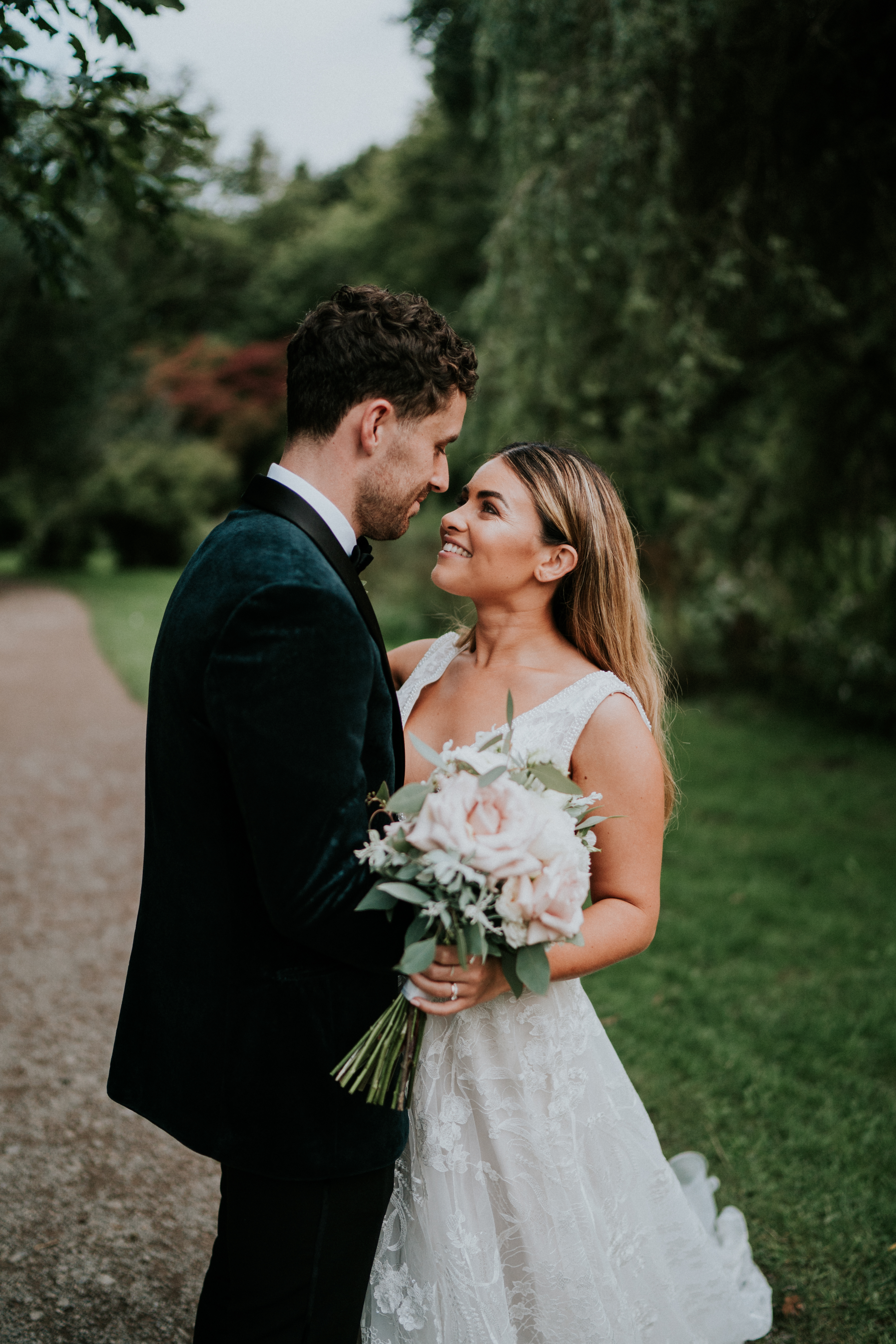 bride and groom portraits