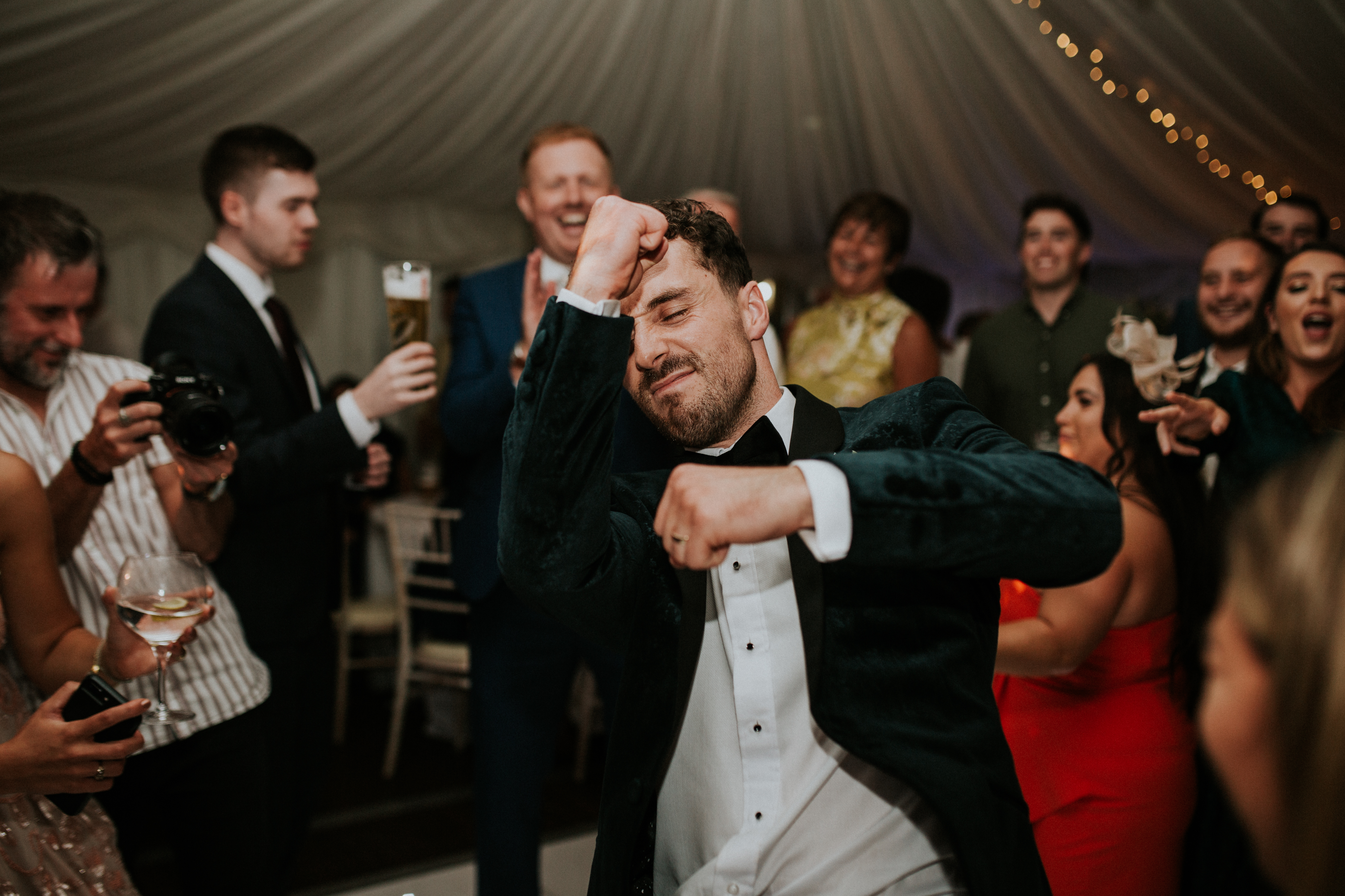 groom dancing 