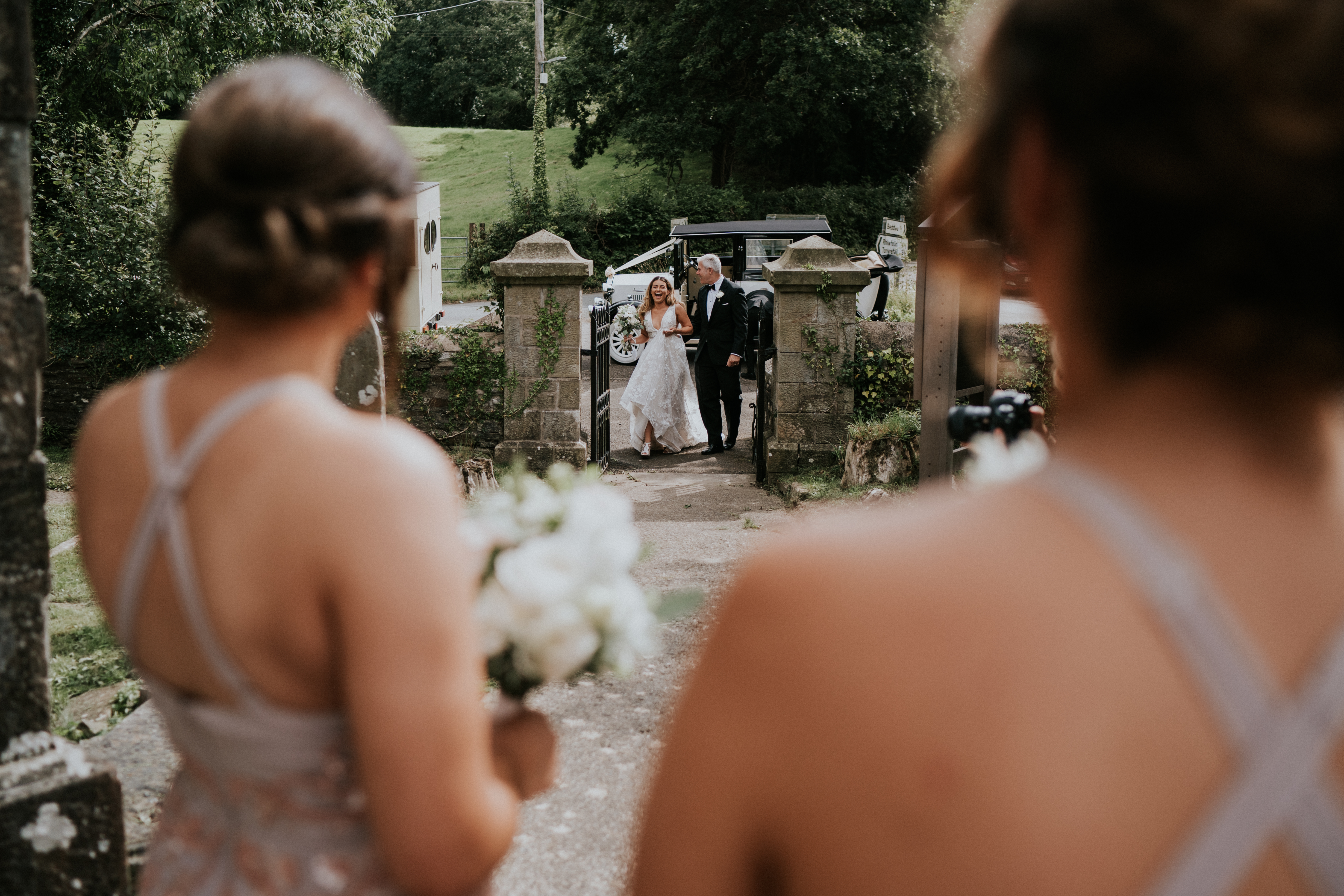 brides arrival 