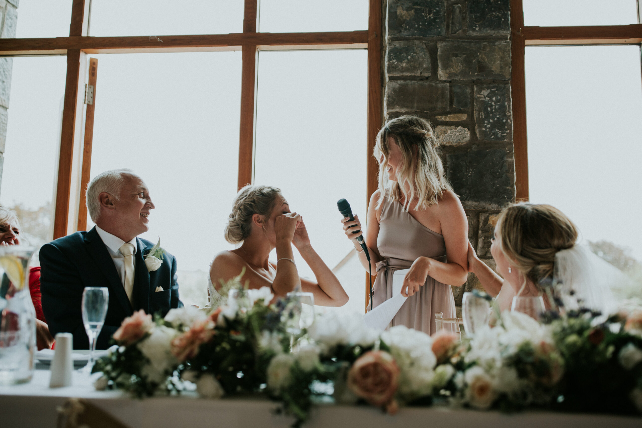 brides sister giving her speech 