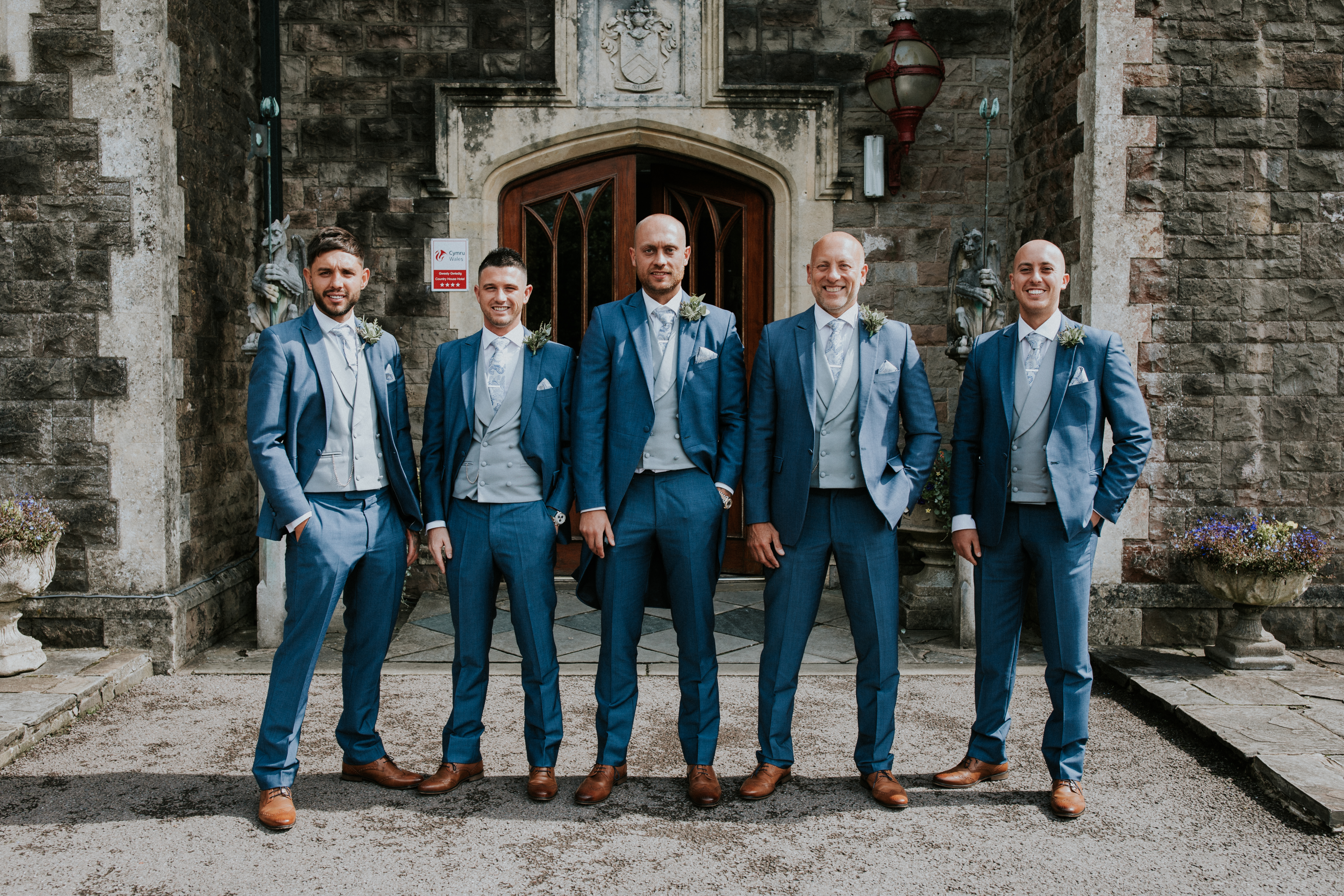 groomsmen 