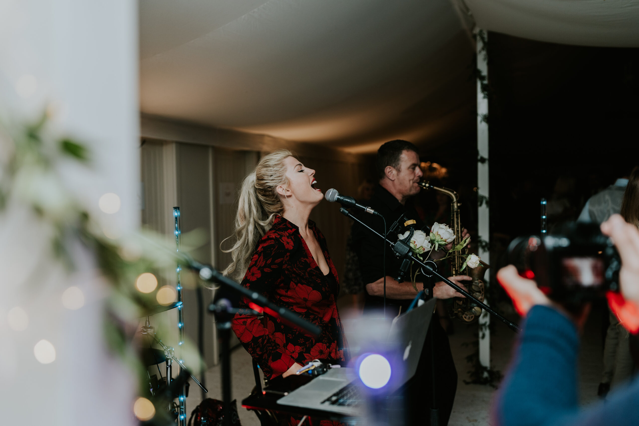 guests Dancing