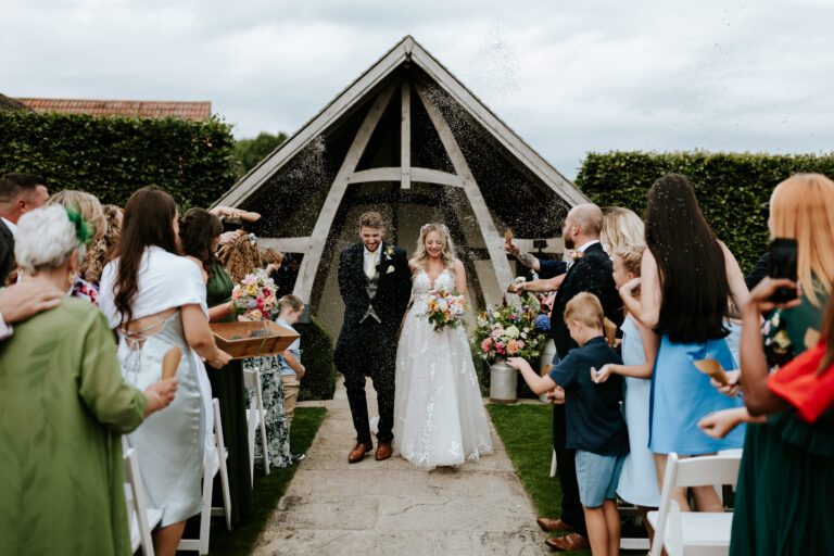 Kingscote Barn, Tetbury – Abi & Jon